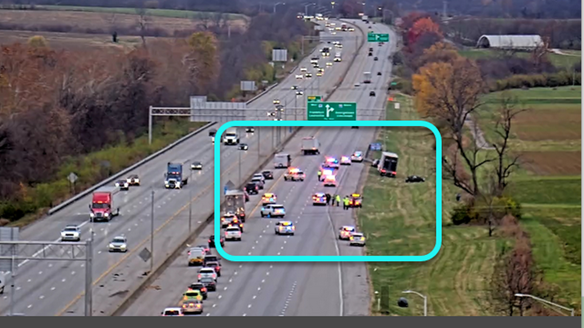 Lexington KY traffic I75 closures due to major crash. Lexington